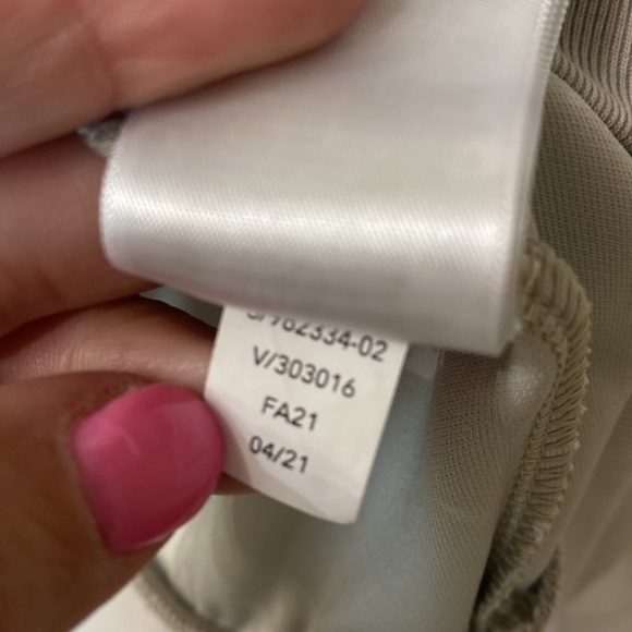 Athleta seasoft scoopneck sweatshirt size XS. - Picture 10 of 10